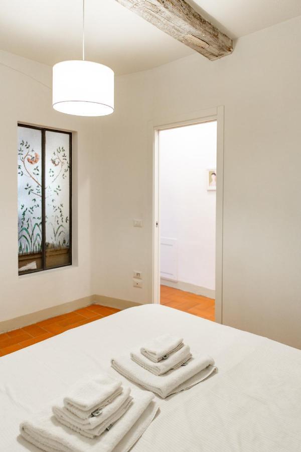 Graceful Apartment In The Heart Of Firenze Bagian luar foto